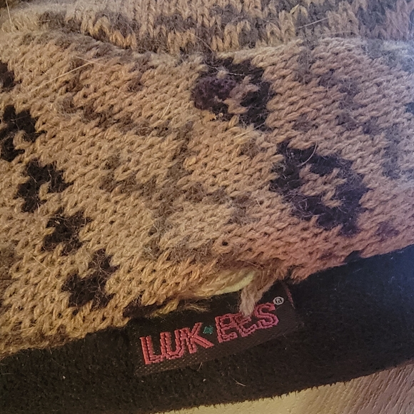 Cozy Brown Patterned Women's Boots - Picture 8 of 12